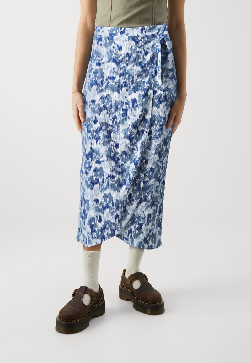 VILA - VIPEFFI LIRA MIDI WRAP SKIRT - Kynähame - egret/coronet blue/kentucky blue/true blue, Suurenna