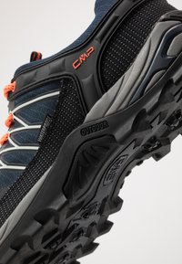 CMP RIGEL LOW TREKKING SHOES WP - Hikingschuh - antracite/flash orange