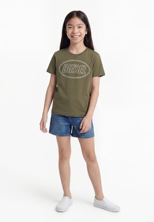 Diesel CIRCLE OVER UNISEX - Camiseta estampada - army green