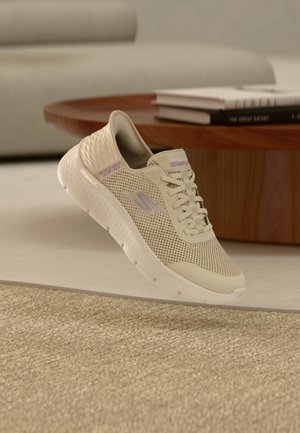 GO WALK FLEX - Joggesko - off white