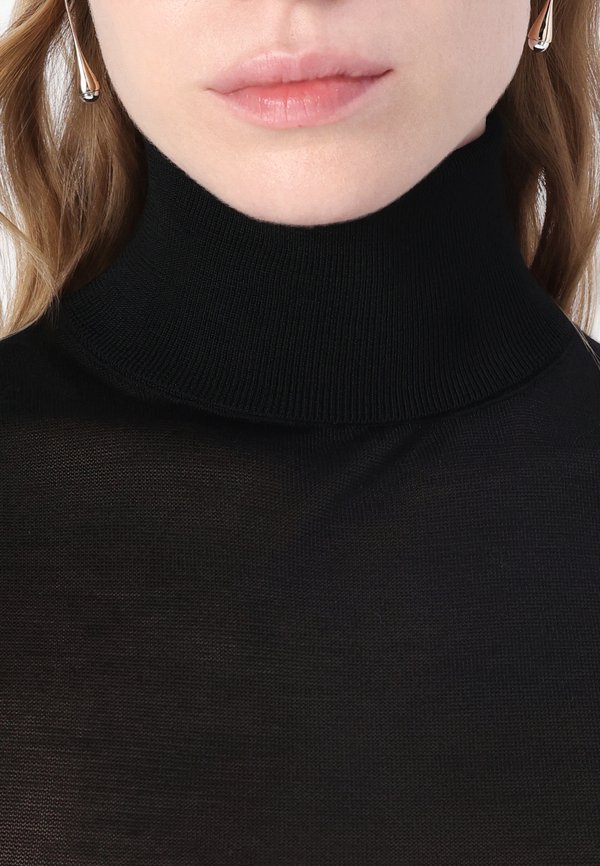 NIMA SHINY SLEEVELESS NECK  - Top2