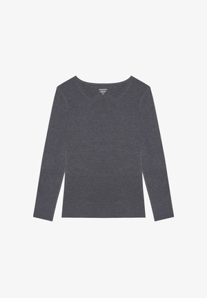 Haut à manches longues en gris foncé, col rond, tissu doux avec une légère texture, coupe ajustée, sans motifs ni pièces métalliques visibles.