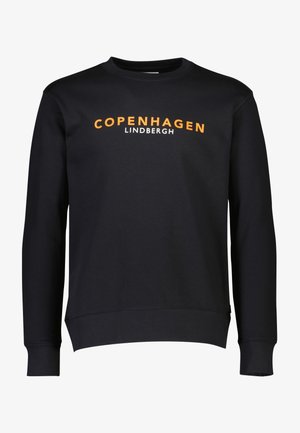 Sudadera negra de manga larga con cuello redondo, con "COPENHAGEN" en naranja y "LINDBERGH" en blanco impresos en el pecho.