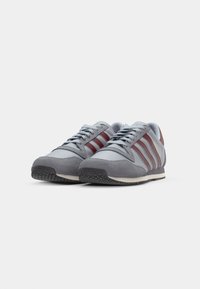 adidas Originals GALAXY OG UNISEX - Trainers - halo silver/shadow red/grey