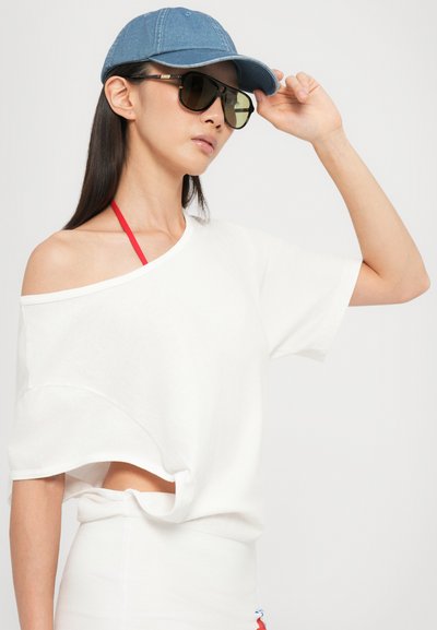 Dsquared2 BREEZY DRESS - Vestito di maglina - white