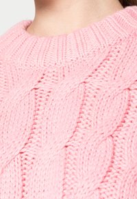 Monki Strickpullover - pink