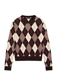 Brauner Argyle-Pullover mit cremefarbenen und beigen Rauten. Verfügt über einen Rundhalsausschnitt sowie gerippte Bündchen und Saum. Enthält rote diagonale Akzente.