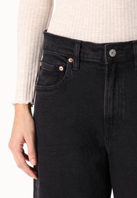 GAP Petite STRIDE SAVILLE - Wide leg - washed black