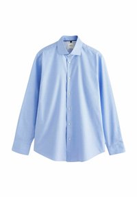 Chemise à manches longues bleu clair en tissu lisse. Elle possède un col traditionnel, une fermeture à boutons sur le devant et un ourlet arrondi avec des poignets à boutons.