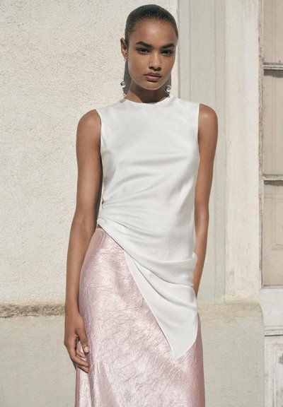 Never Fully Dressed JASPRE SKIRT - Maxi skirt - gold/gold-coloured -  Zalando.ie