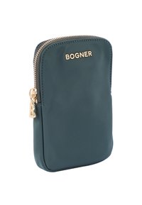 Turkizna najlon torbica z zlatim zadrgo, ki na sprednji strani nosi logotip "BOGNER" v krepki pisavi. Pravokotne oblike z gladko teksturo.