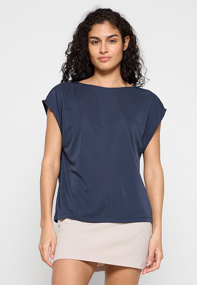 Mango T-shirt basic donkerblauw Mango T-shirt basic donkerblauw