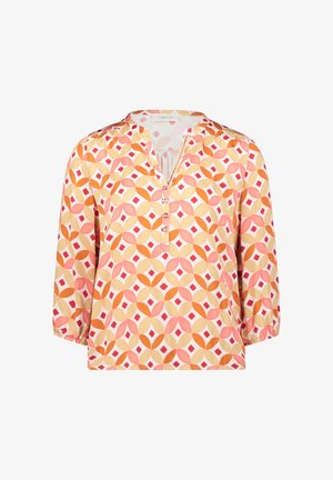 Bluzka z długim rękawem w geometryczny wzór w pomarańczowe, różowe i beżowe kolory, z okrągłym dekoltem i trzema guzikami na przodzie.