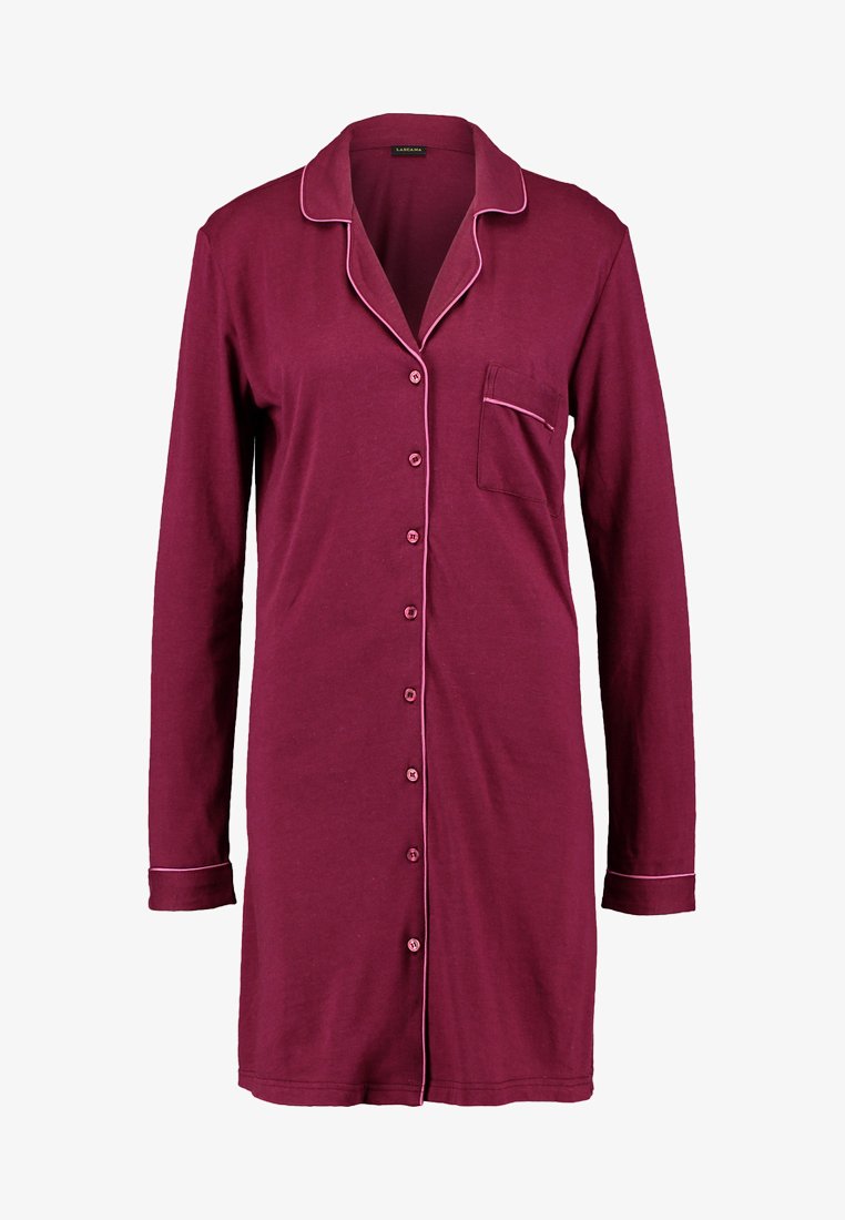 Chemise de discount nuit à bouton