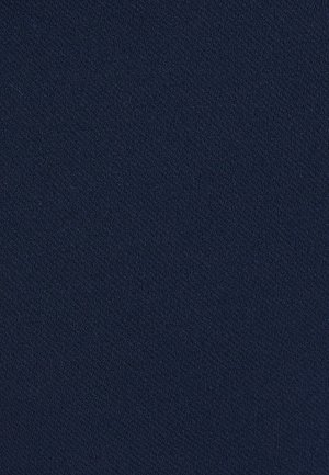 Marineblauwe stof met een fijne, gladde textuur. Kenmerkend door een effen kleur zonder zichtbare patronen of hardware. Geschikt voor verschillende toepassingen.