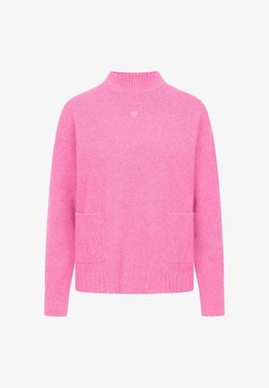 Roze gebreide trui met een hoge halslijn, twee voorzakken en geribbelde details bij de manchetten en de zoom. Subtiele hartlogo nabij de kraag.
