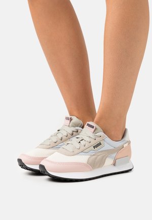 Puma, Sneakers - white