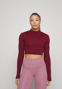adidas Performance YOGA STUDIO - Camisola de manga comprida - shadow red