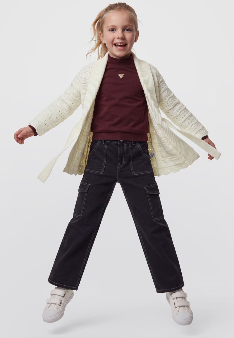 Guess STRICKJACKE - Gilet - weiß