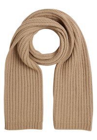 Écharpe beige en tricot avec un motif de point de côtes épaisses, pliée en boucle avec les deux extrémités pendant.