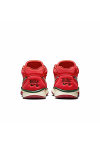 Nike Performance AIR ZOOM GT HUSTLE  - Basketballschuh - hellrot