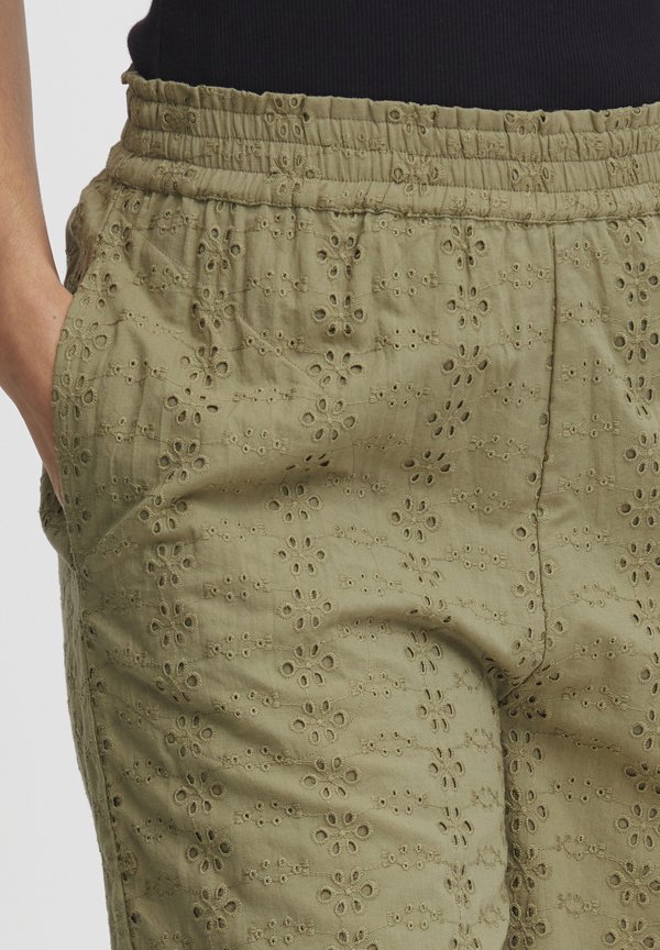 BYFENNI - Shorts - aloe2