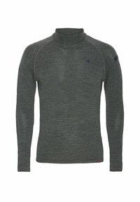 Męski sweter z długim rękawem, w ciemnoszarym kolorze, wykonany z dzianiny z golfem, subtelnym logo na klatce piersiowej i metką z duńską flagą na brzegach, na białym tle.