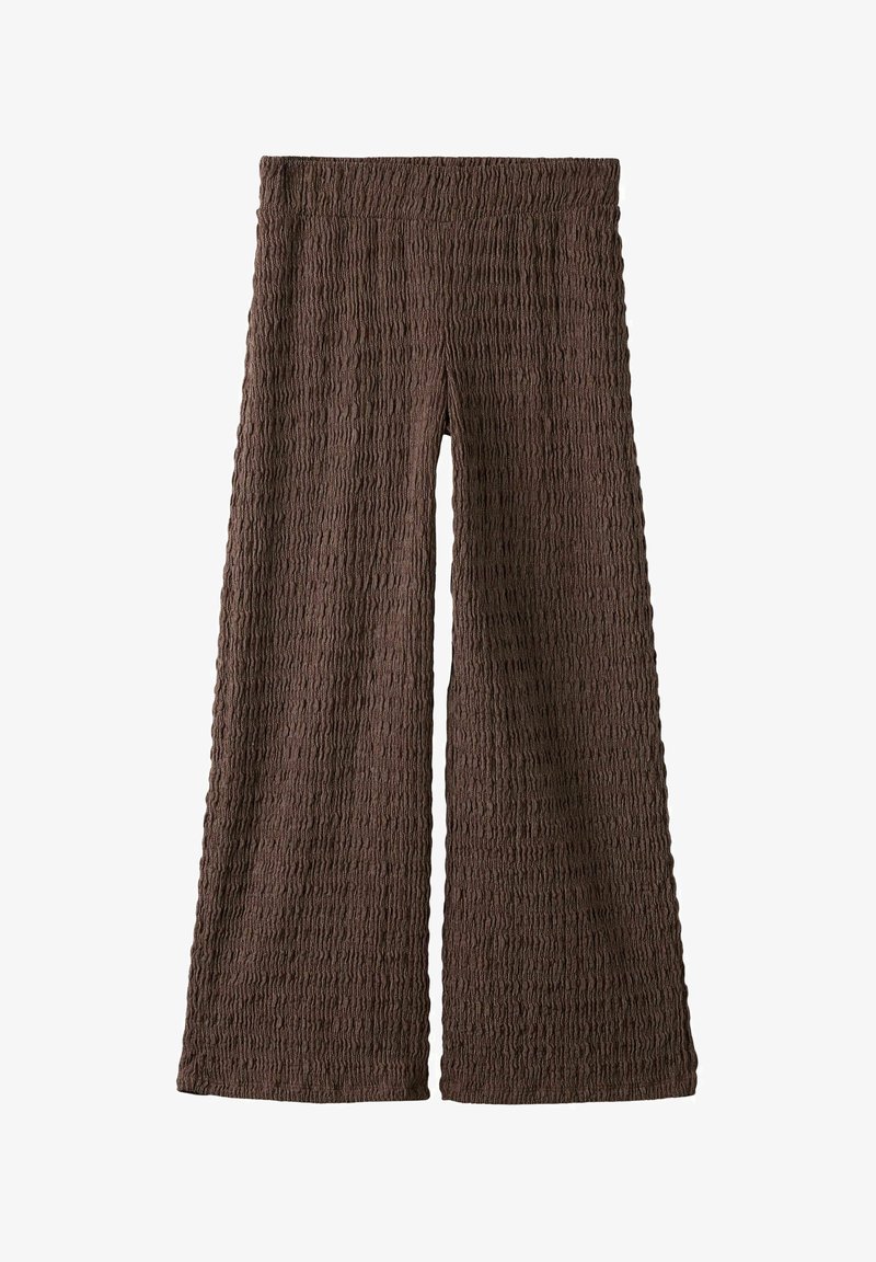 Pantalon marron à jambes larges en tissu texturé avec un motif côtelé, doté d'une ceinture élastique pour un ajustement confortable.