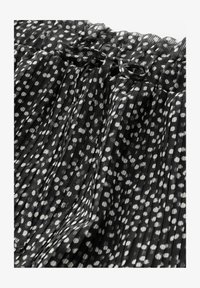 Non selezionato, black white