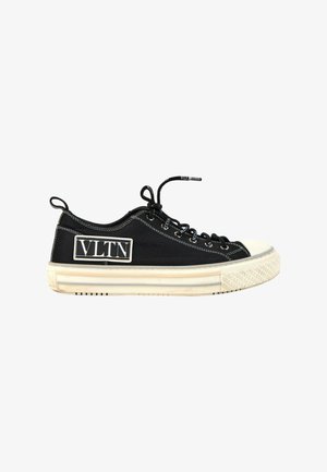 Valentino Garavani, CLOTH TRAINERS BLACK - Baskets basses - black