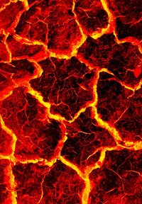 Surface fissurée ressemblant à de la lave en fusion, avec des teintes vibrantes de rouge et d'orange agrémentées d'accentuations noires, dégageant une apparence texturée et ardente.