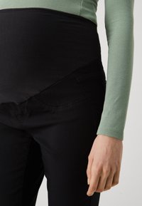 Vero Moda Maternity VMMELVA - Vaqueros pitillo - black