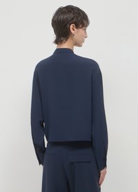 Calliope COREANA CON TASCONI - Button-down blouse - blu notte