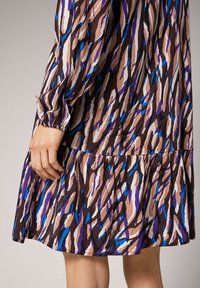 comma Robe de jour - black