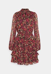 Blumenkleid mit schwarzem Hintergrund, das einen gerafften Saum, lange durchsichtige Ärmel, einen hohen Kragen und eine taillierte Taille aufweist. Muster aus roten und beigen Blumen.