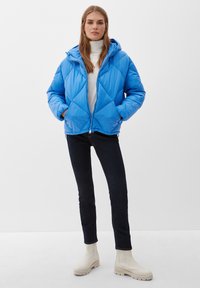 s.Oliver MIT MODISCHER STEPPUNG - Winterjacke - blue