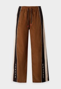 Επιλέχθηκε, british tan/brown/pearl white