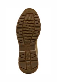 Semelle en caoutchouc brun avec un design texturé et motif. Marque Geox visible sur la semelle intermédiaire, présentant un mélange de surfaces lisses et texturées.