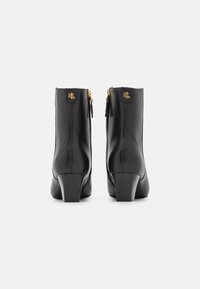 Lauren Ralph Lauren WILLA BOOTIE - Stövletter - black