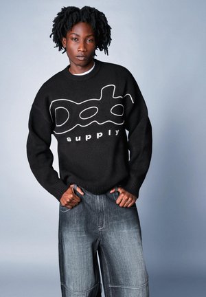 Bershka Strickpullover - black