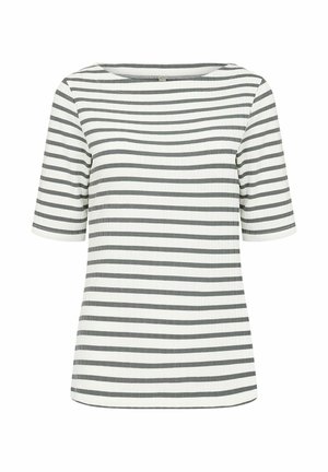 Stribet kortærmet top i hvid og grå, med ribbet tekstur og bådudskæring, prydet med horisontale striber i varierende bredde.