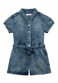 Denim jumpsuit med korta ärmar, knappstängning, krage, bälte i midjan och framfickor i en blekt blå tvätt.