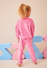 Next - COSY SET - Pidžamas komplekts - pink heart Miniatūras attēls 1