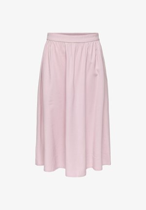 Jupe rose clair mi-longue jusqu'aux genoux avec une taille froncée et un tissu fluide et lisse.