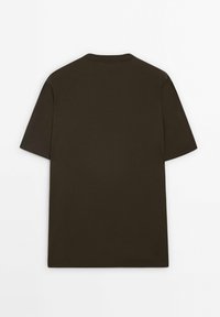 T-shirt a maniche corte in marrone scuro, realizzata in tessuto liscio, con colletto girocollo classico e vestibilità comoda, con design della parte posteriore semplice.