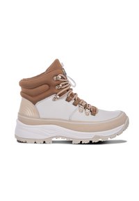 Stivale da trekking alto con una combinazione di colori bianco e marrone chiaro. Presenta pelle resistente, occhielli in metallo e suola in gomma testurizzata per una migliore trazione.