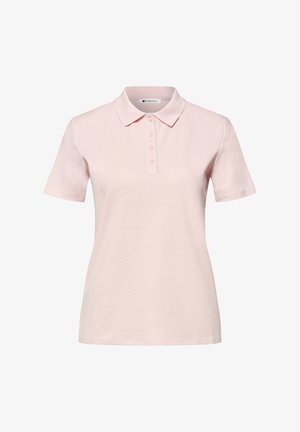 Jasnoróżowa koszulka polo z krótkim rękawem, kołnierzykiem i czterema guzikami z przodu, prezentowana na jednolitym białym tle.