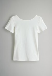 Weißes kurzärmliges T-Shirt mit rundem Halsausschnitt, aus glattem Baumwollmaterial, mit minimalistischem Design und einheitlicher Textur.
