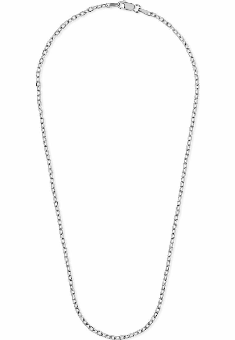 Collana in argento con maglie ovali, caratterizzata da una finitura liscia e da un gancio sicuro, che mostra un design uniforme e una texture lucida.
