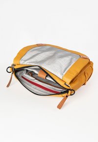 Aunts & Uncles SENDAI - Umhängetasche - mustard